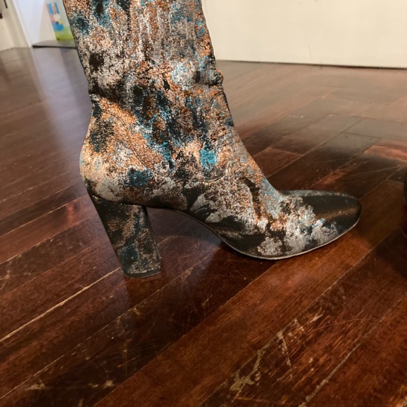 Kenneth Cole Authentic booties - Picture 2 of 6